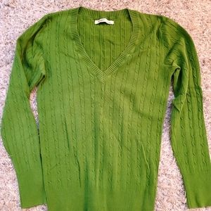 Green Old Navy Sweater